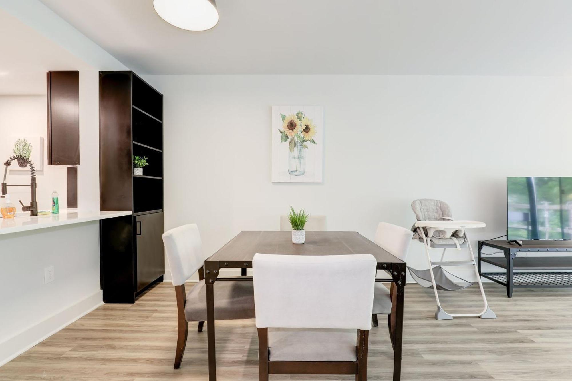 2Br Executive Apartment With Spacious Layout أرلنغتون المظهر الخارجي الصورة