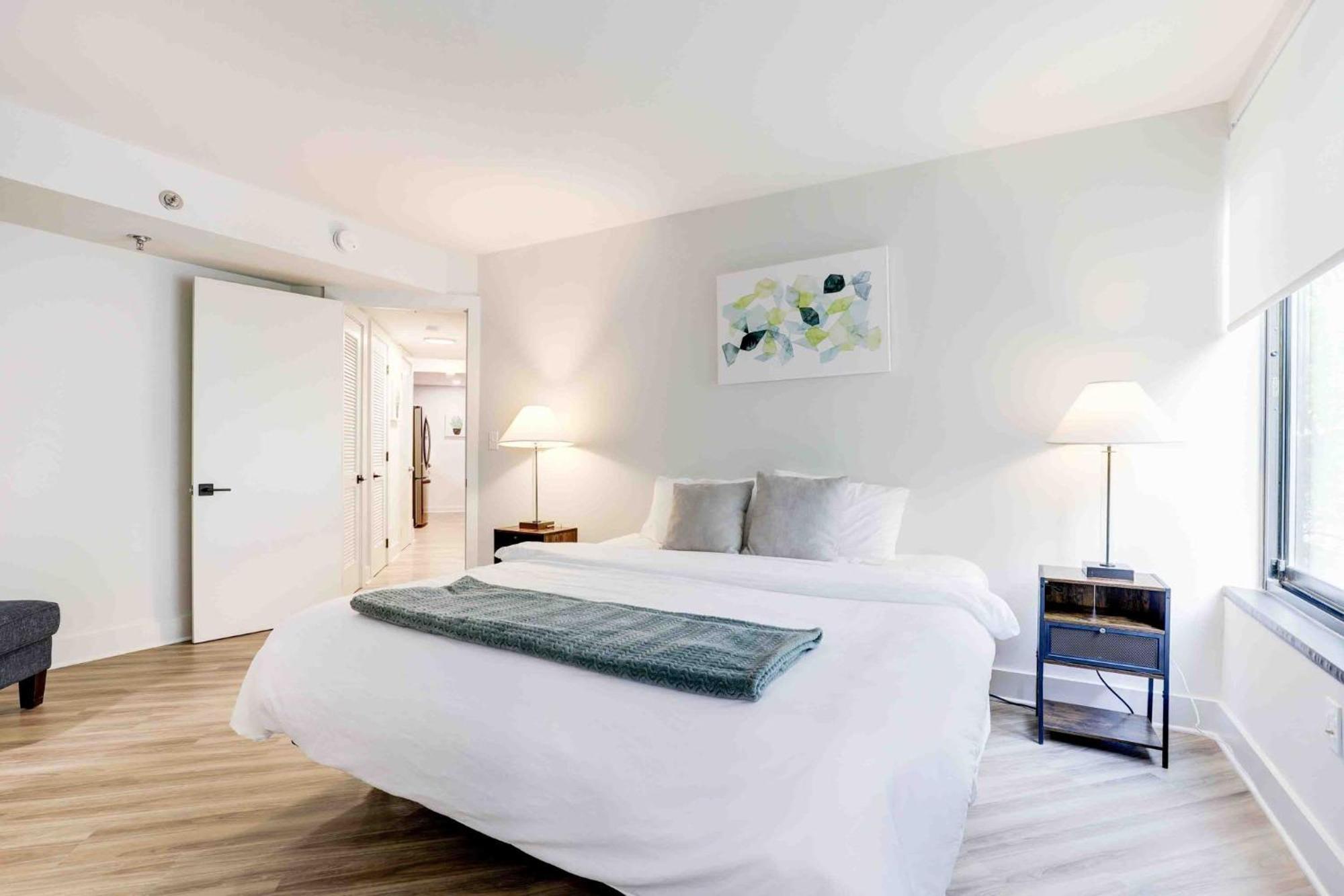 2Br Executive Apartment With Spacious Layout أرلنغتون المظهر الخارجي الصورة